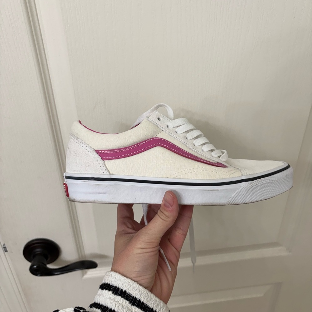 Vans Cream and Pink Low-Top Sneakers